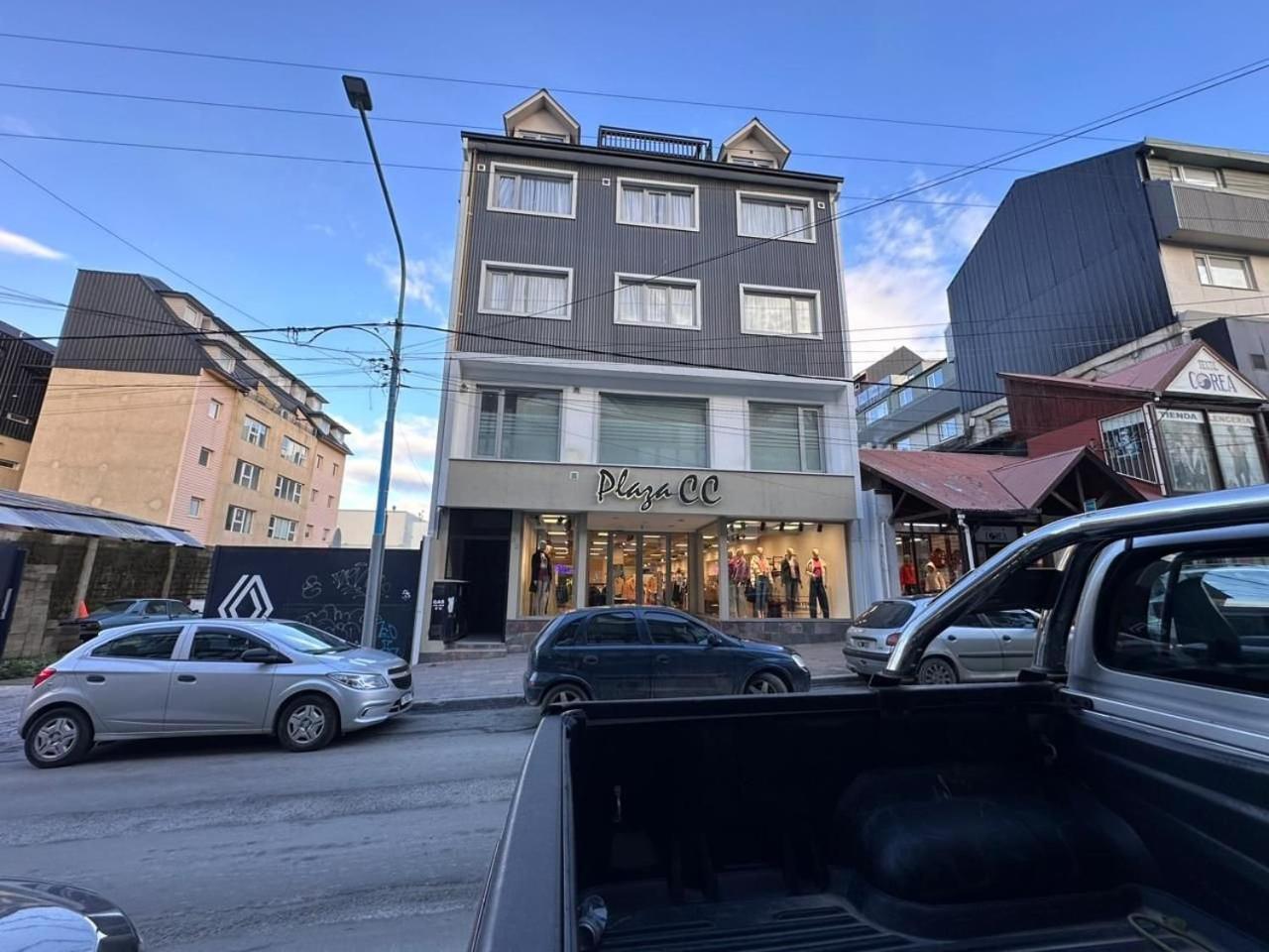 Aunaisin - Apartamentos 9 De Julio 52 Ushuaia Eksteriør bilde