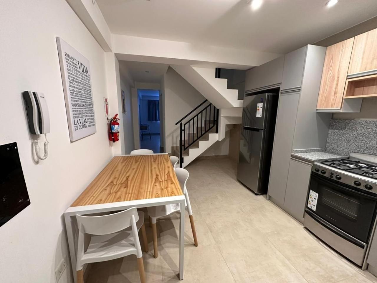 Aunaisin - Apartamentos 9 De Julio 52 Ushuaia Eksteriør bilde